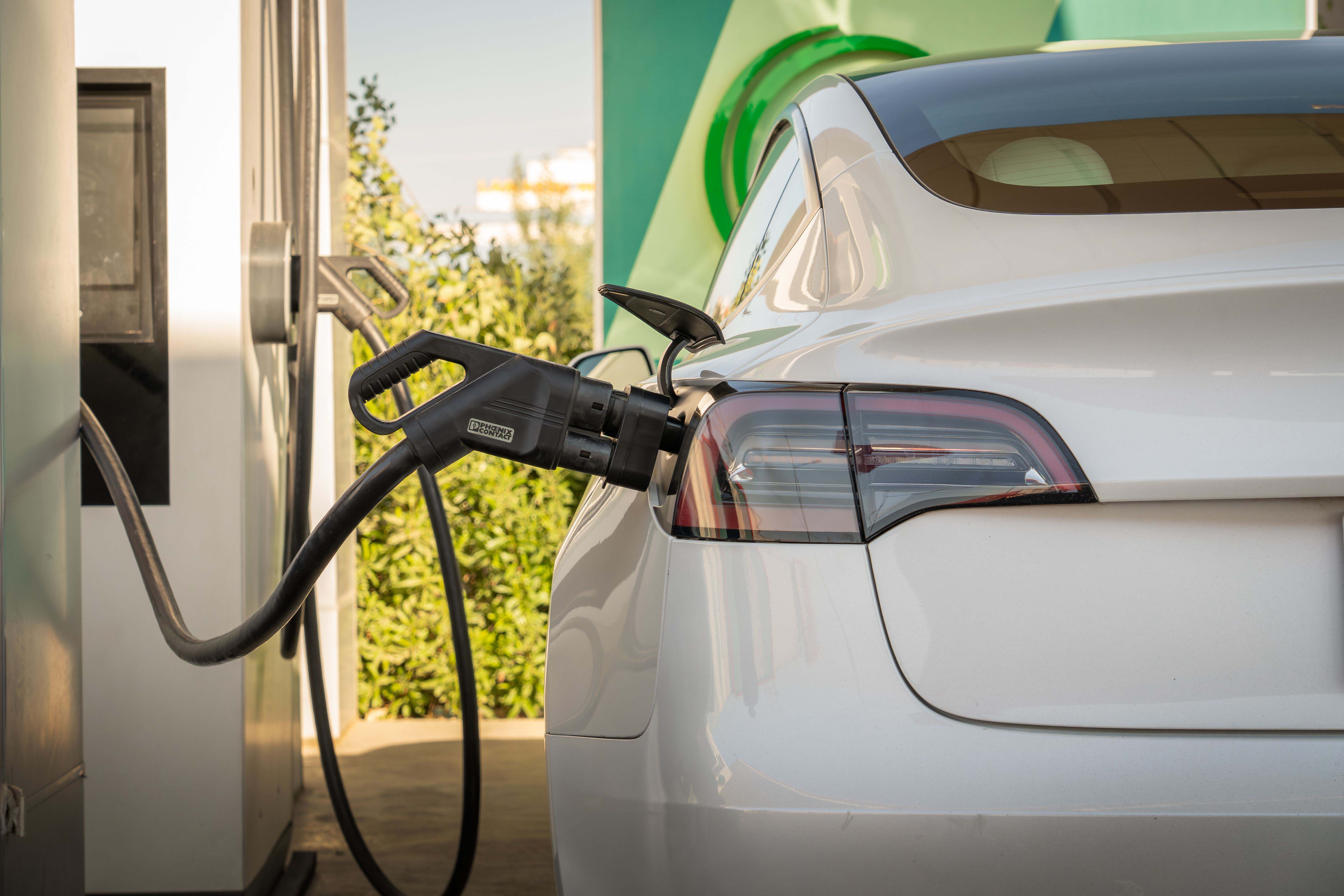 PV+ESS+EV Charging Solution Why It Is the Answer to Limited Grid Capacity.jpg