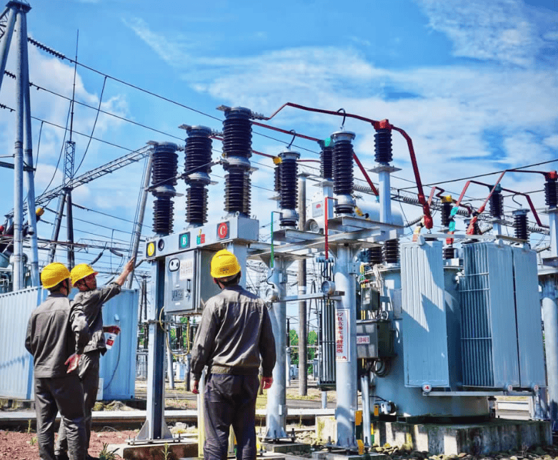 circuit breaker maintenance.png